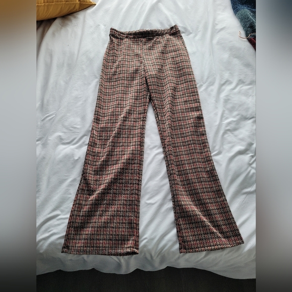 2/$20 👖 Plaid stretchy pants, size medium - Picture 1 of 3